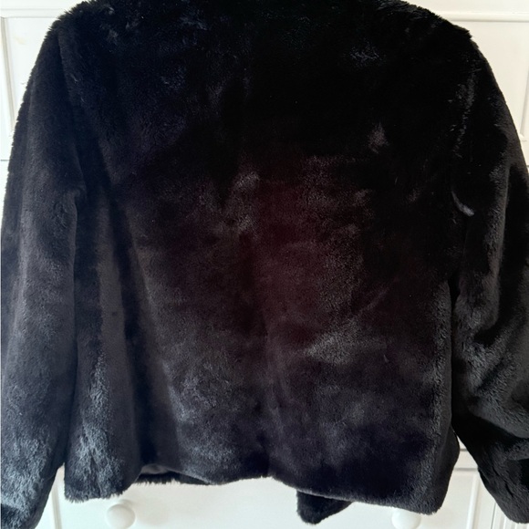 Express Black Teddy Jacket - Picture 4 of 5